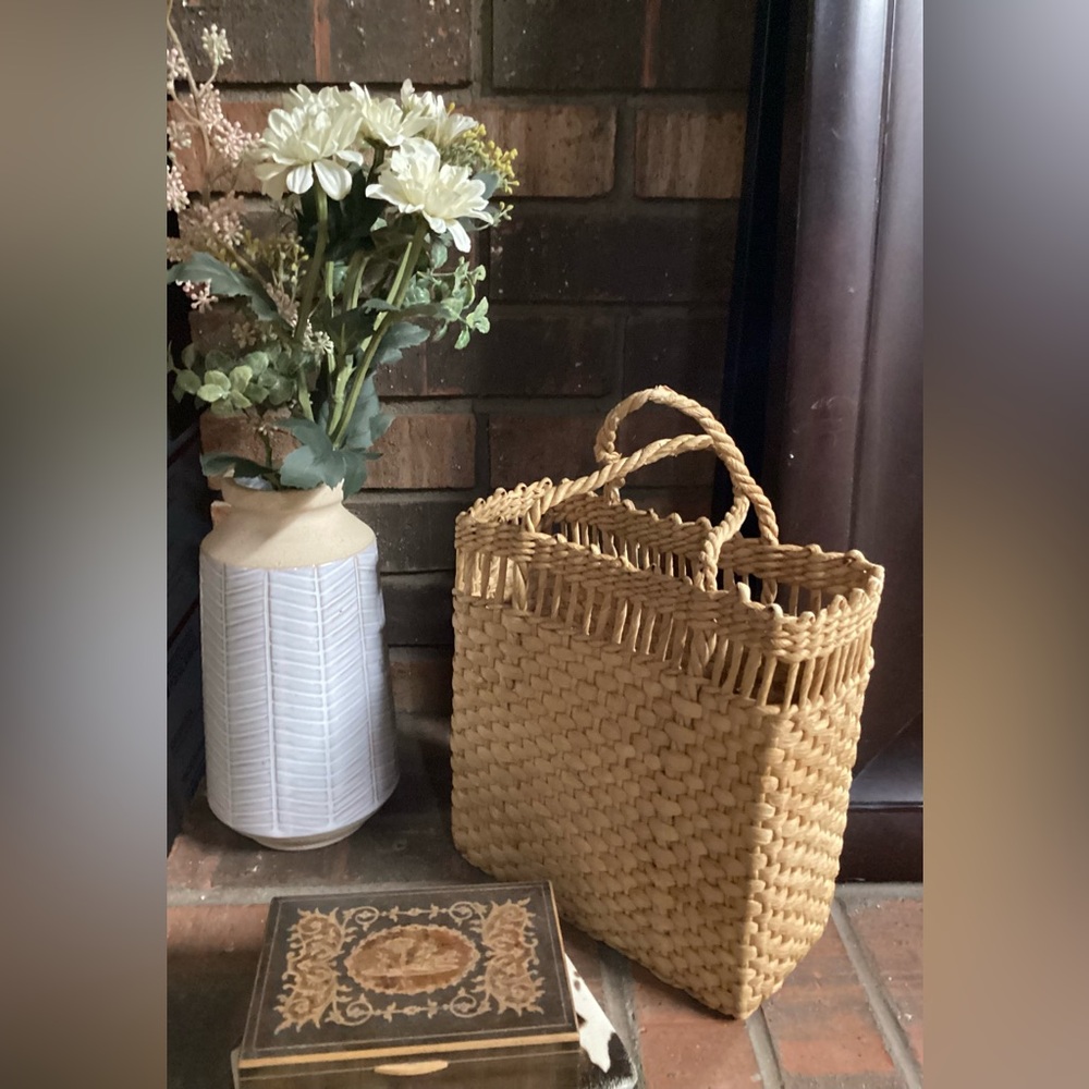 Vintage woven straw Nautical purse/bag